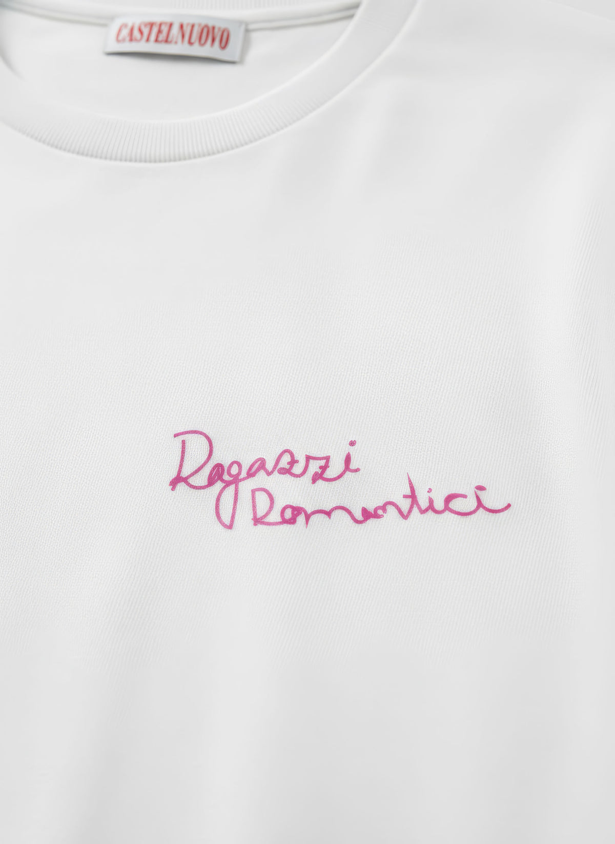 Ragazzi Tee in white, print detail