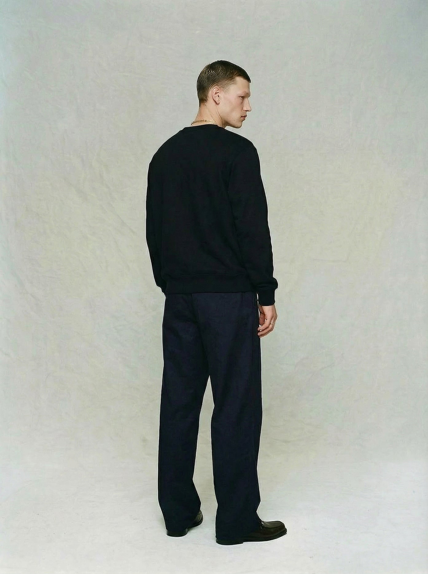 Incognito Crewneck