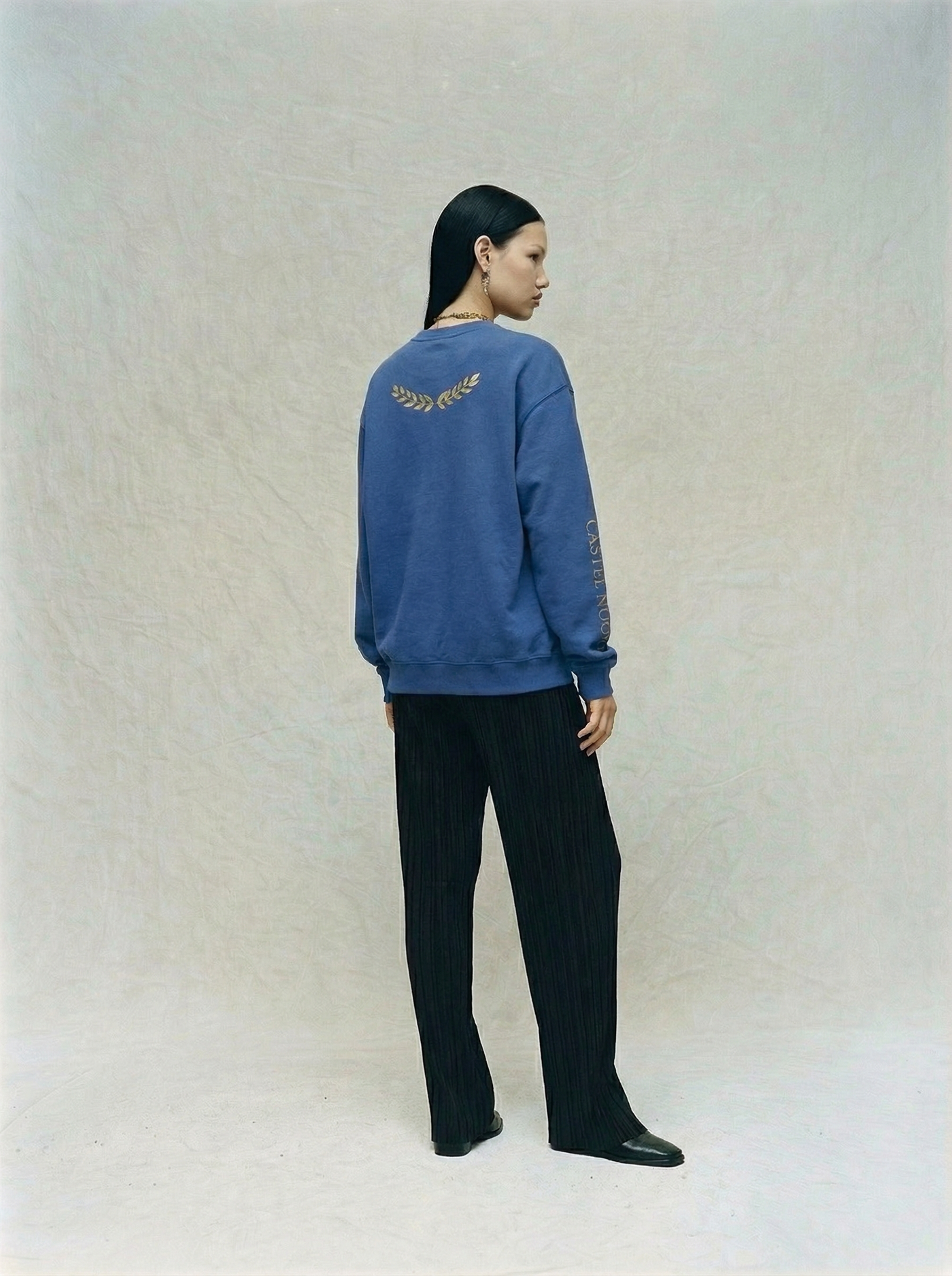 Ruina Crewneck