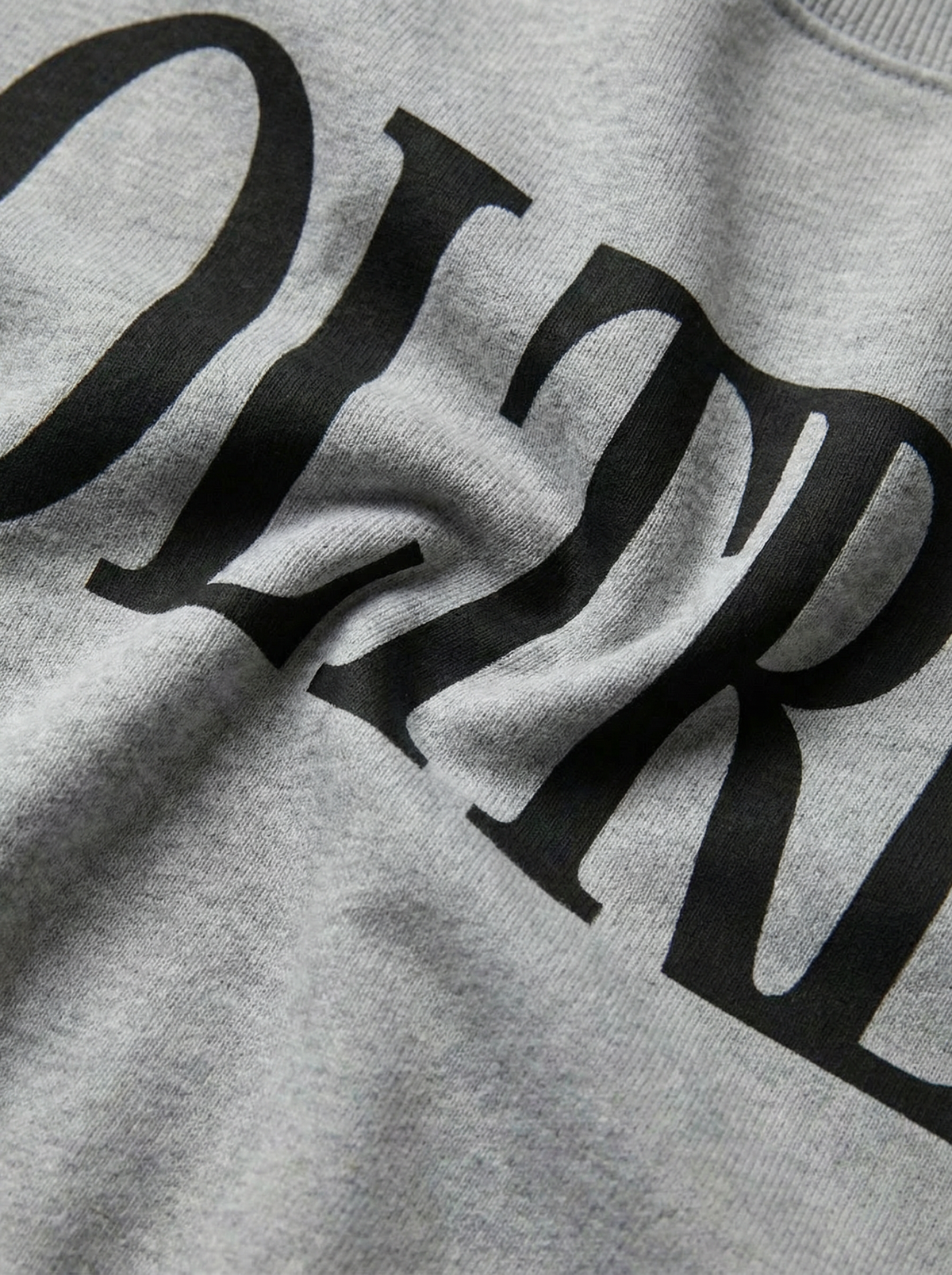 Oltre Crewneck in white heather, print detail