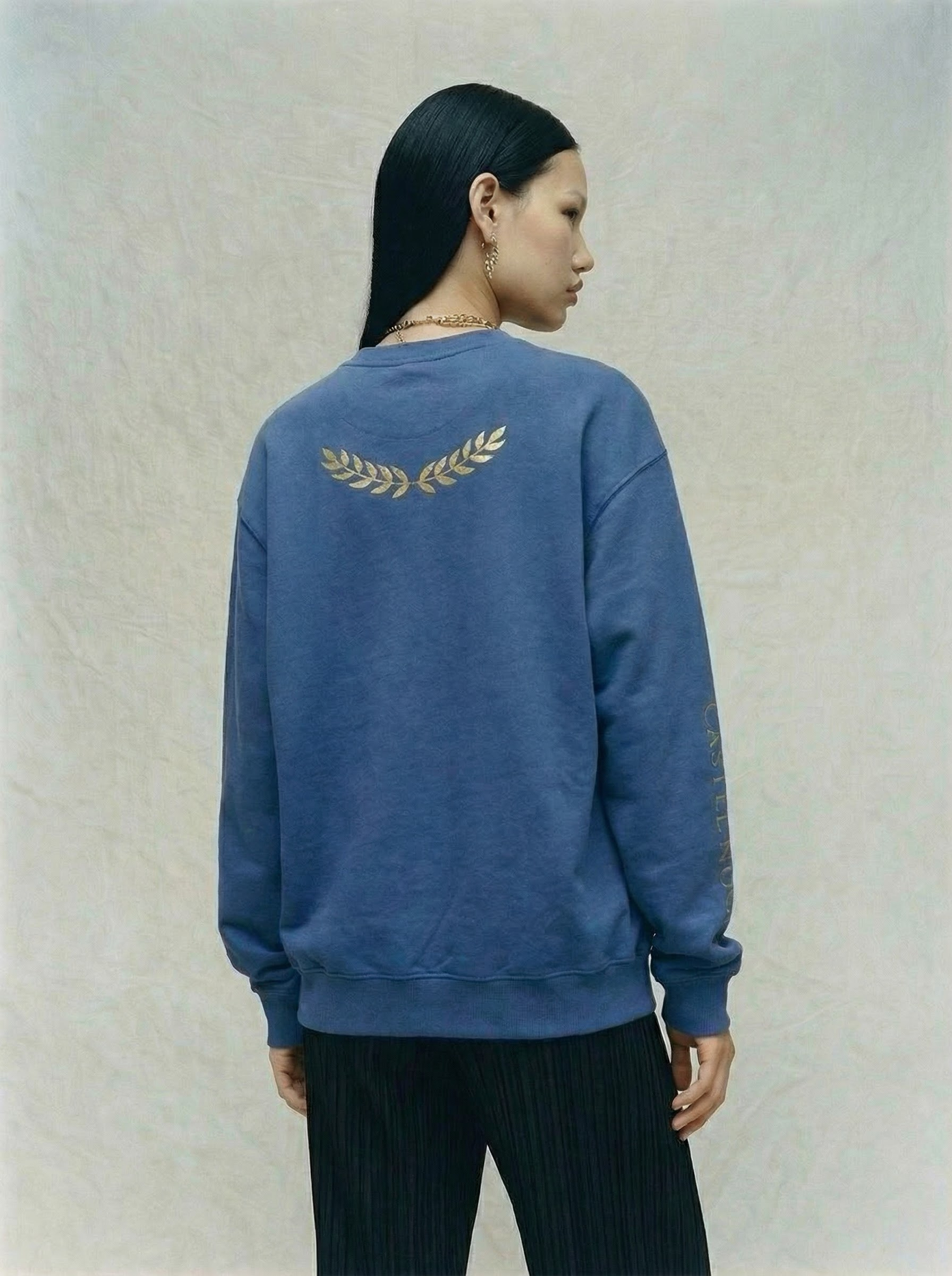 Ruina Crewneck