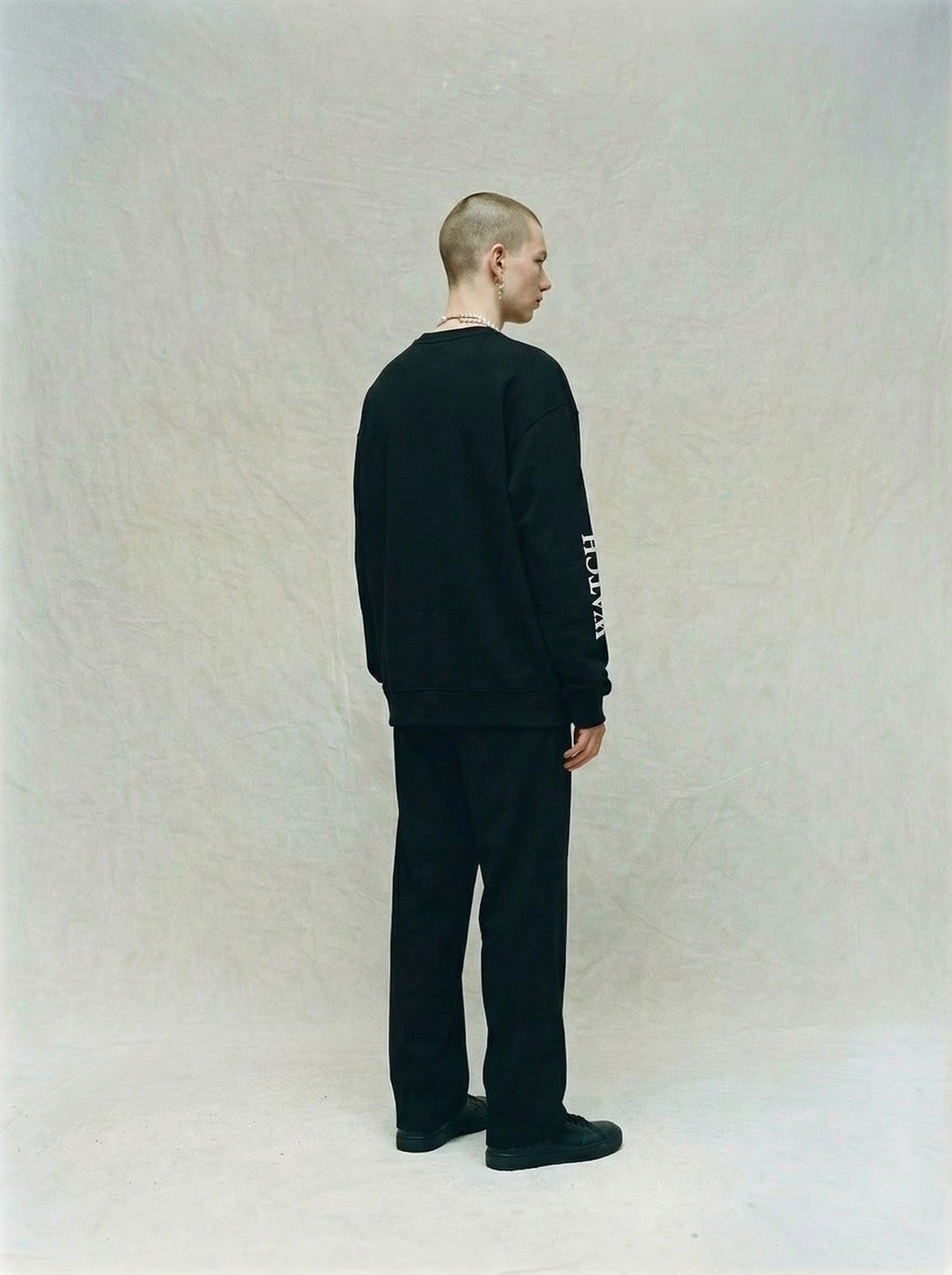 Vigilans Crewneck