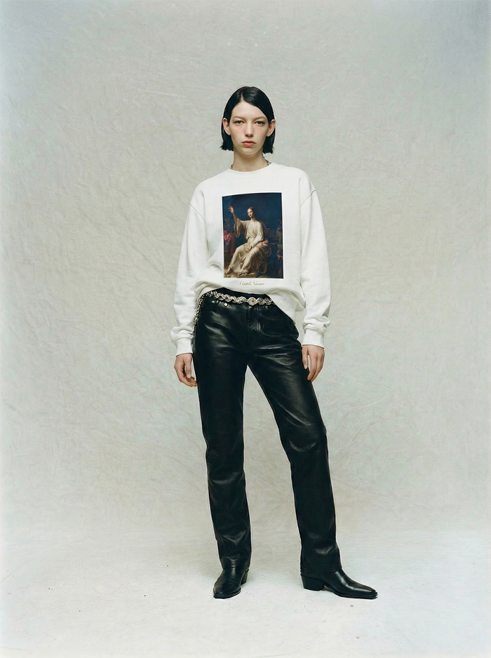 Manus Dei Crewneck