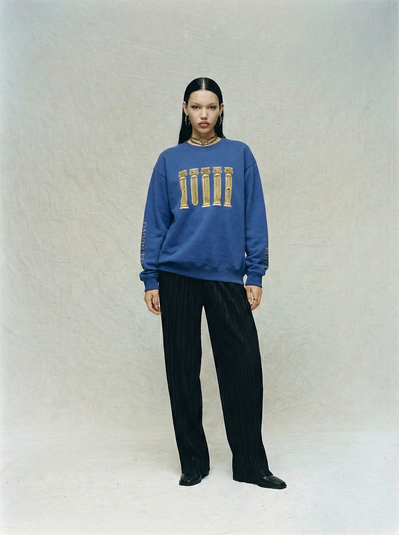 Ruina Crewneck