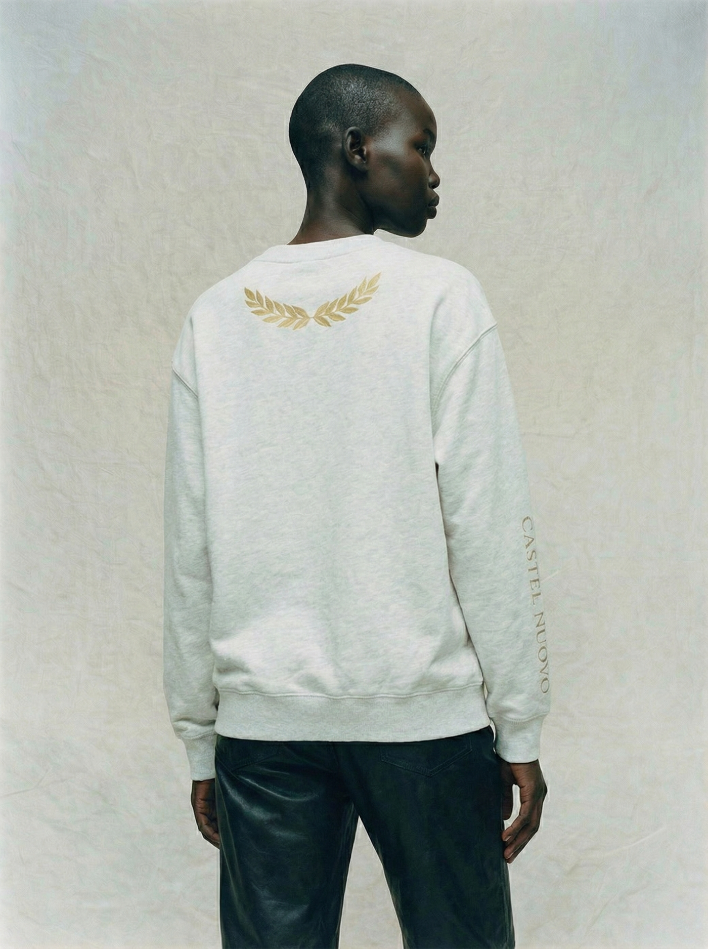 Ruina Crewneck