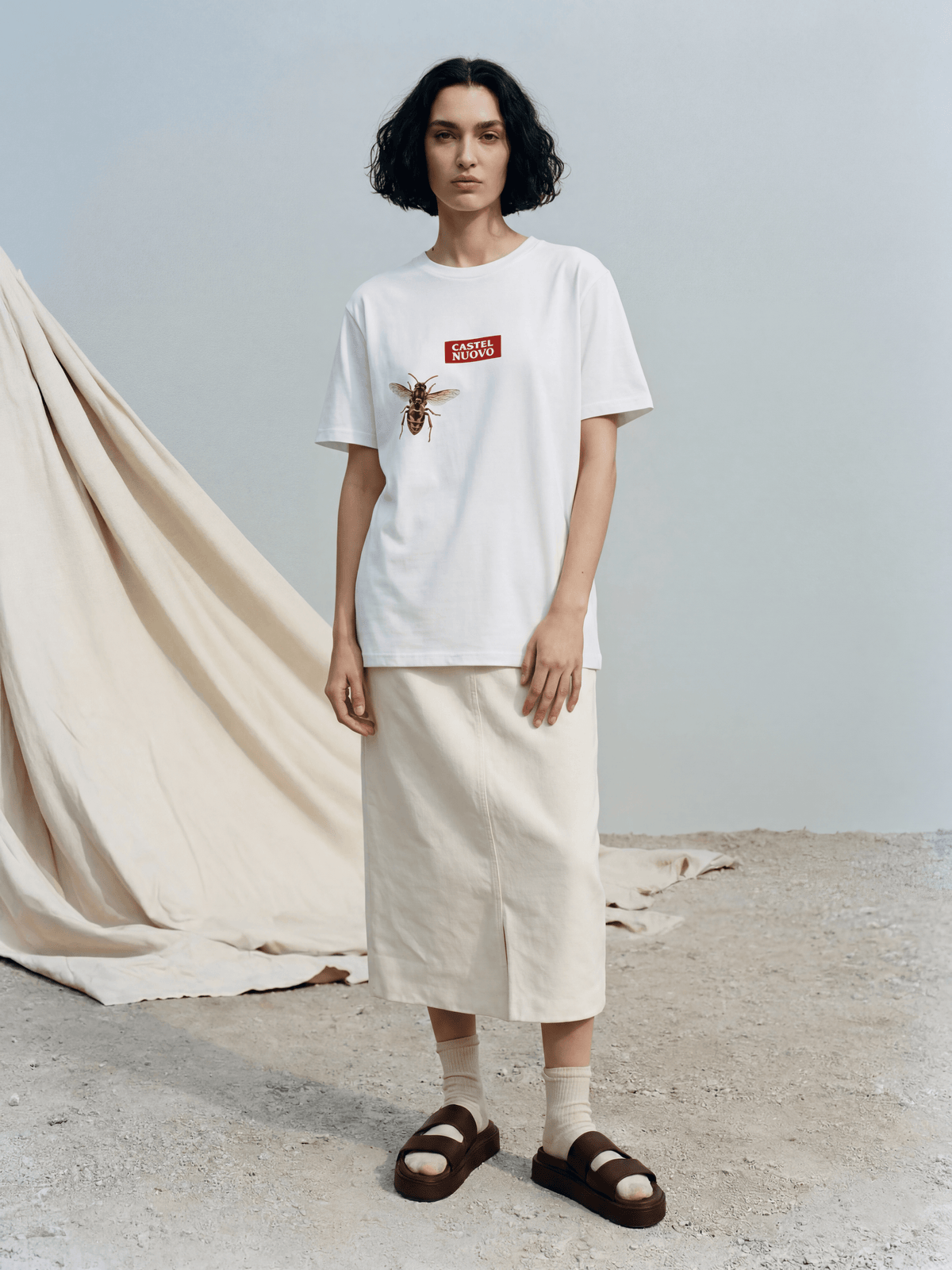 Apis Tee