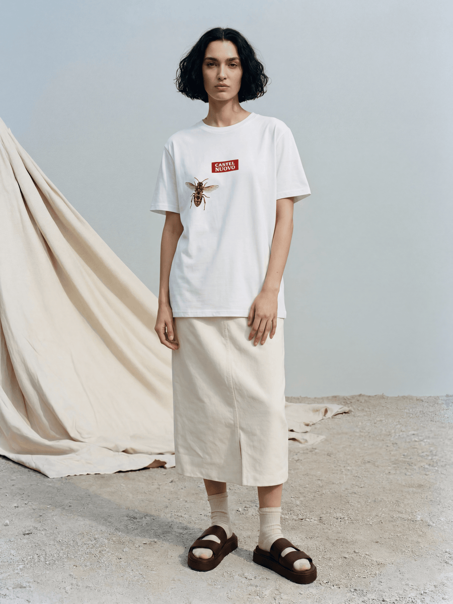 Apis Tee