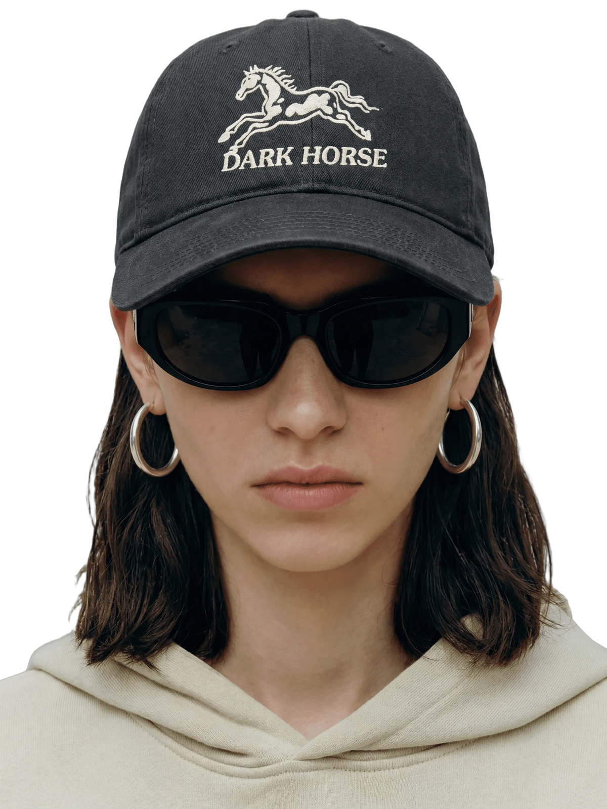 Dark Horse Cap in coal, embroidery detail
