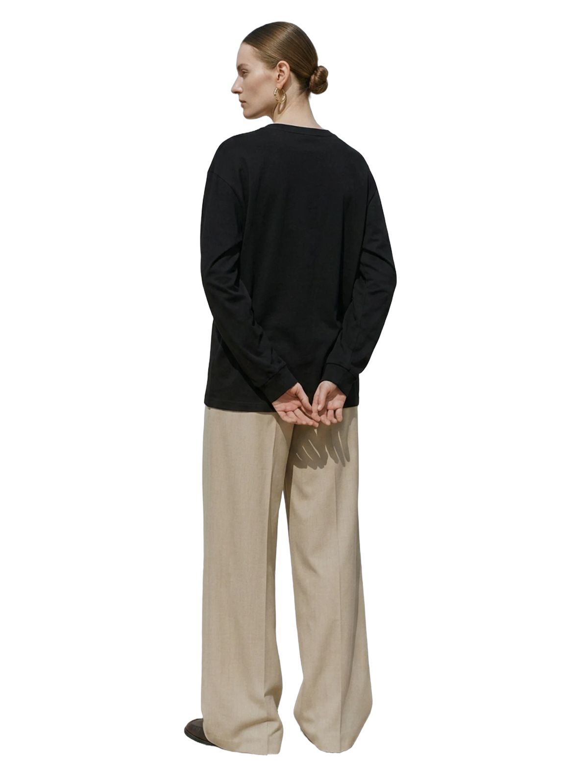 Elsewhere Long Sleeve in black, women's cut
