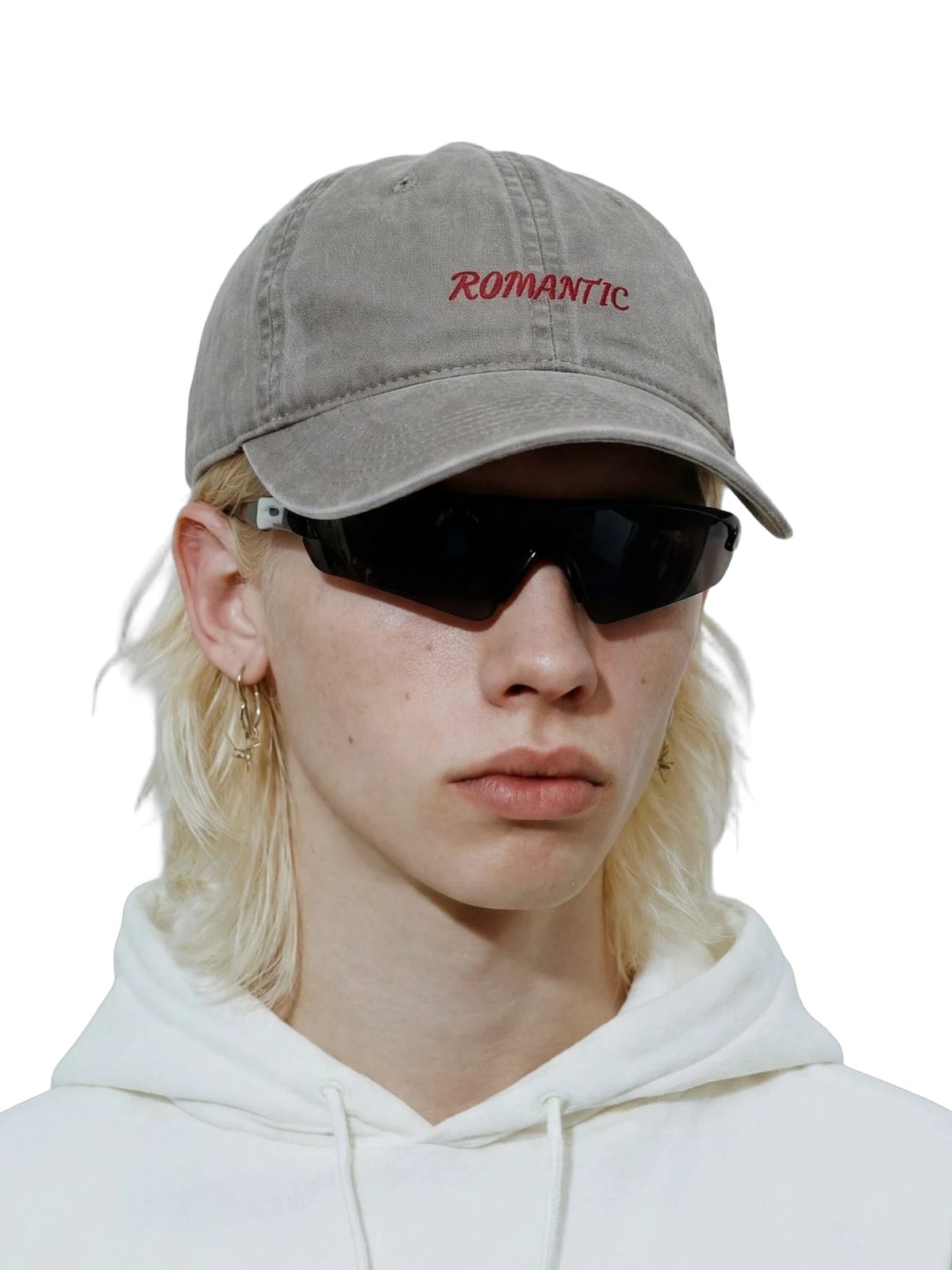Romantic Cap in faded grey, embroidery detail