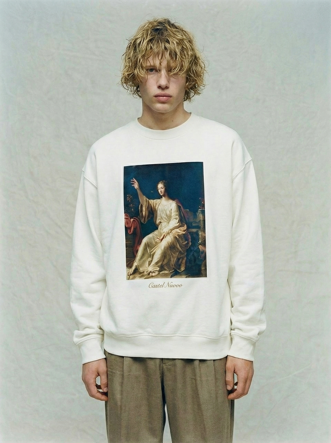 Manus Dei Crewneck