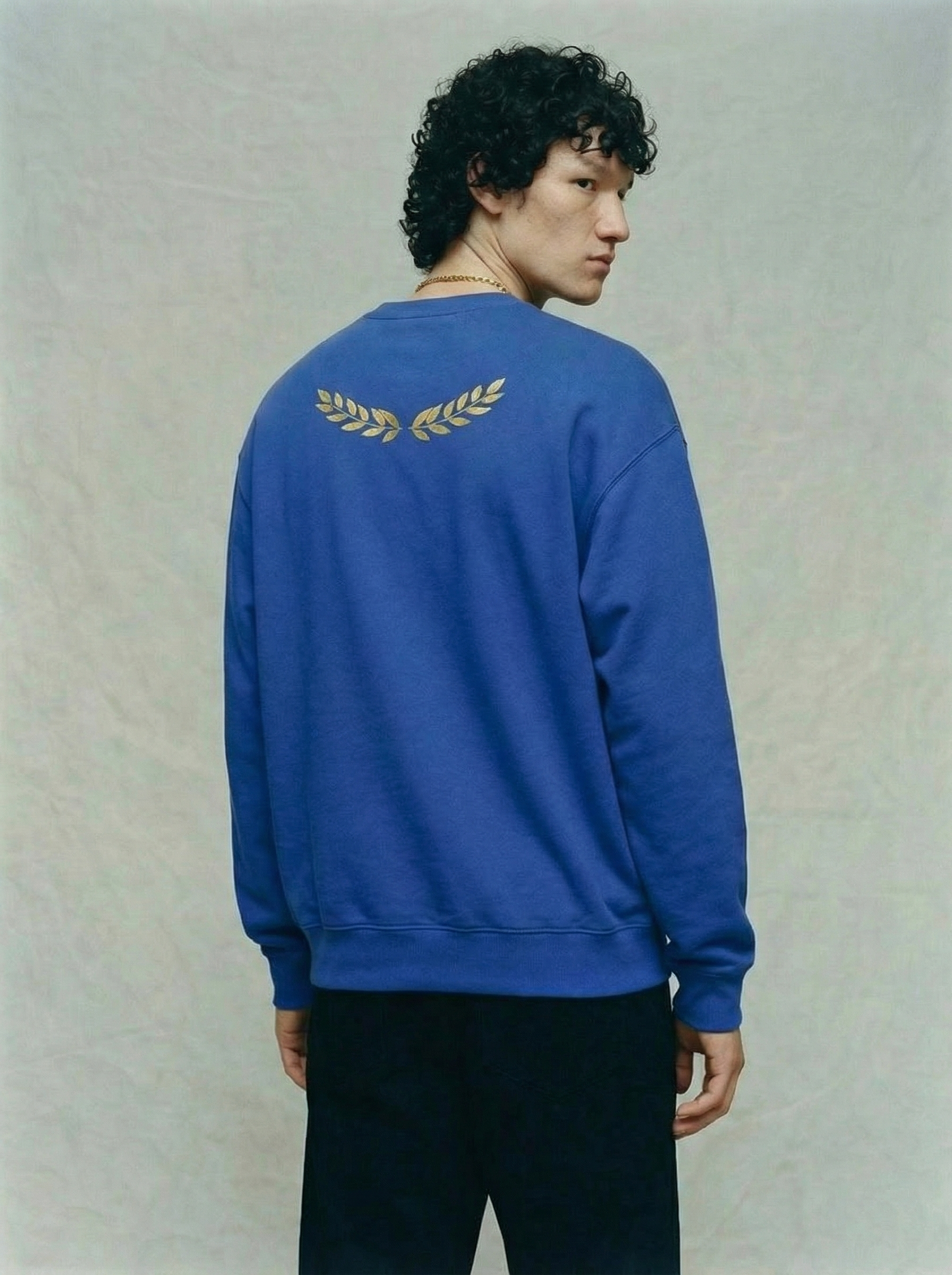 Ruina Crewneck